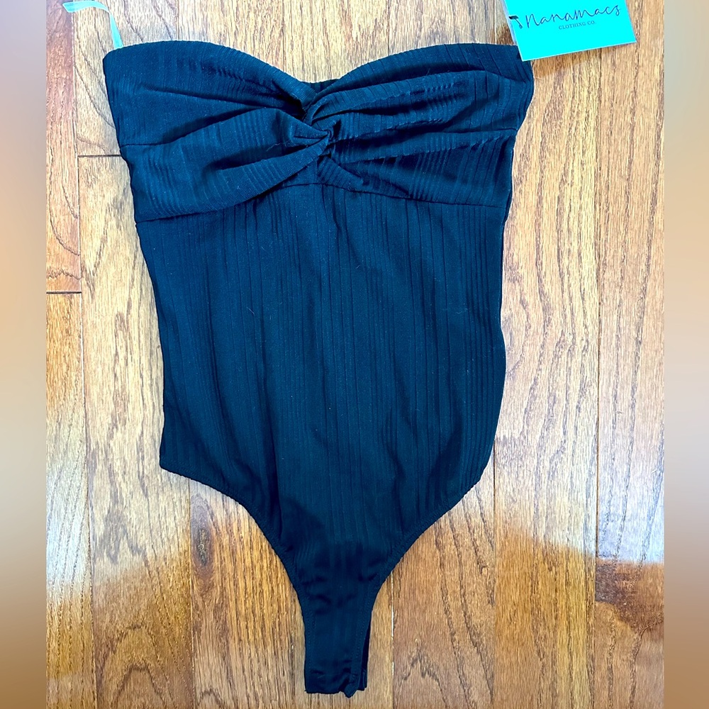 NanaMacs Ribbed Strapless Black Bodysuit